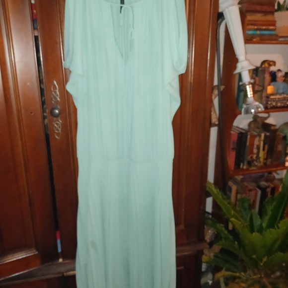 BCBG Max Mint Green Pleated dress - Picture 2 of 5
